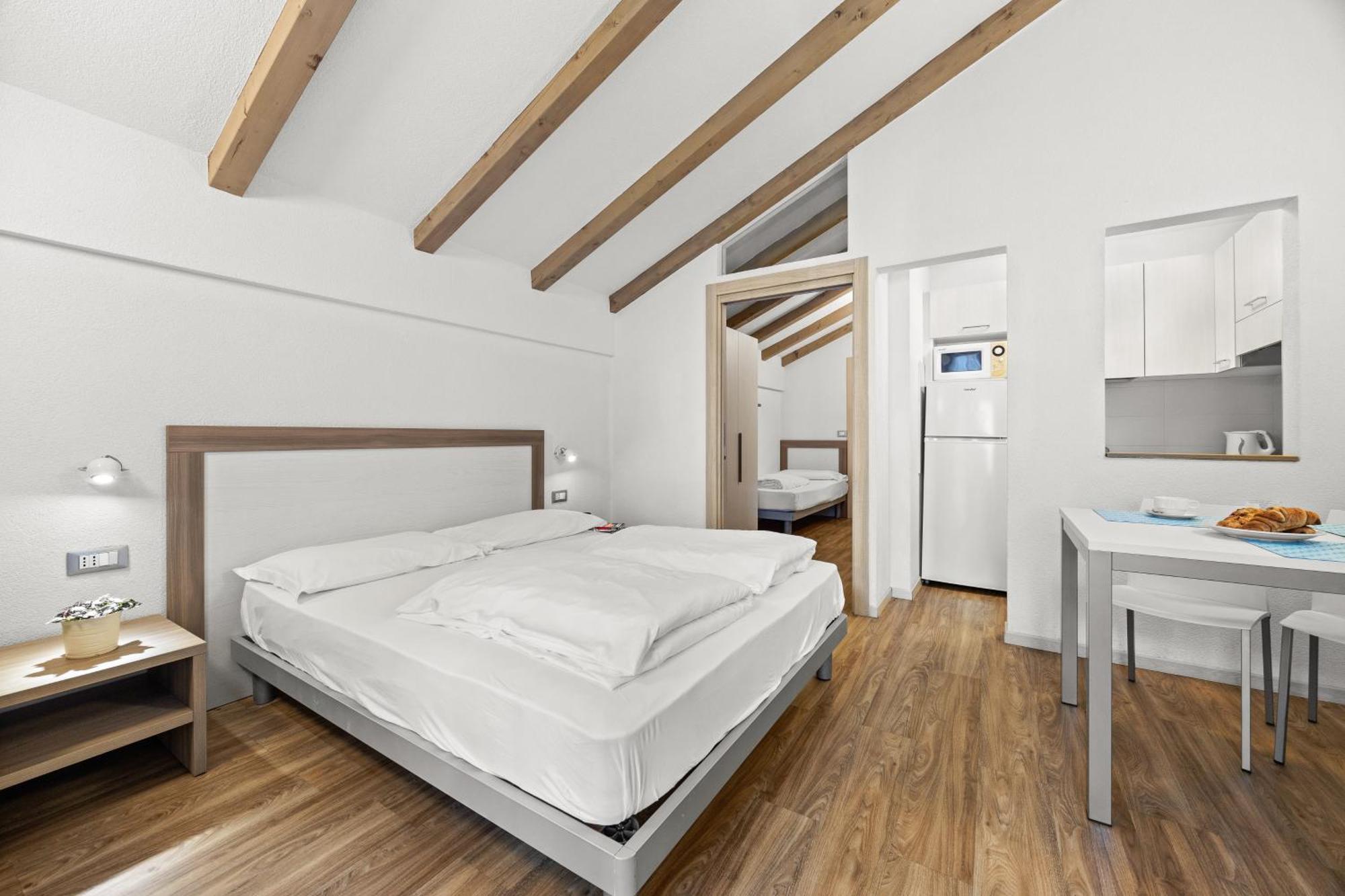 Aparthotel Des Alpes Кавалезе Екстериор снимка