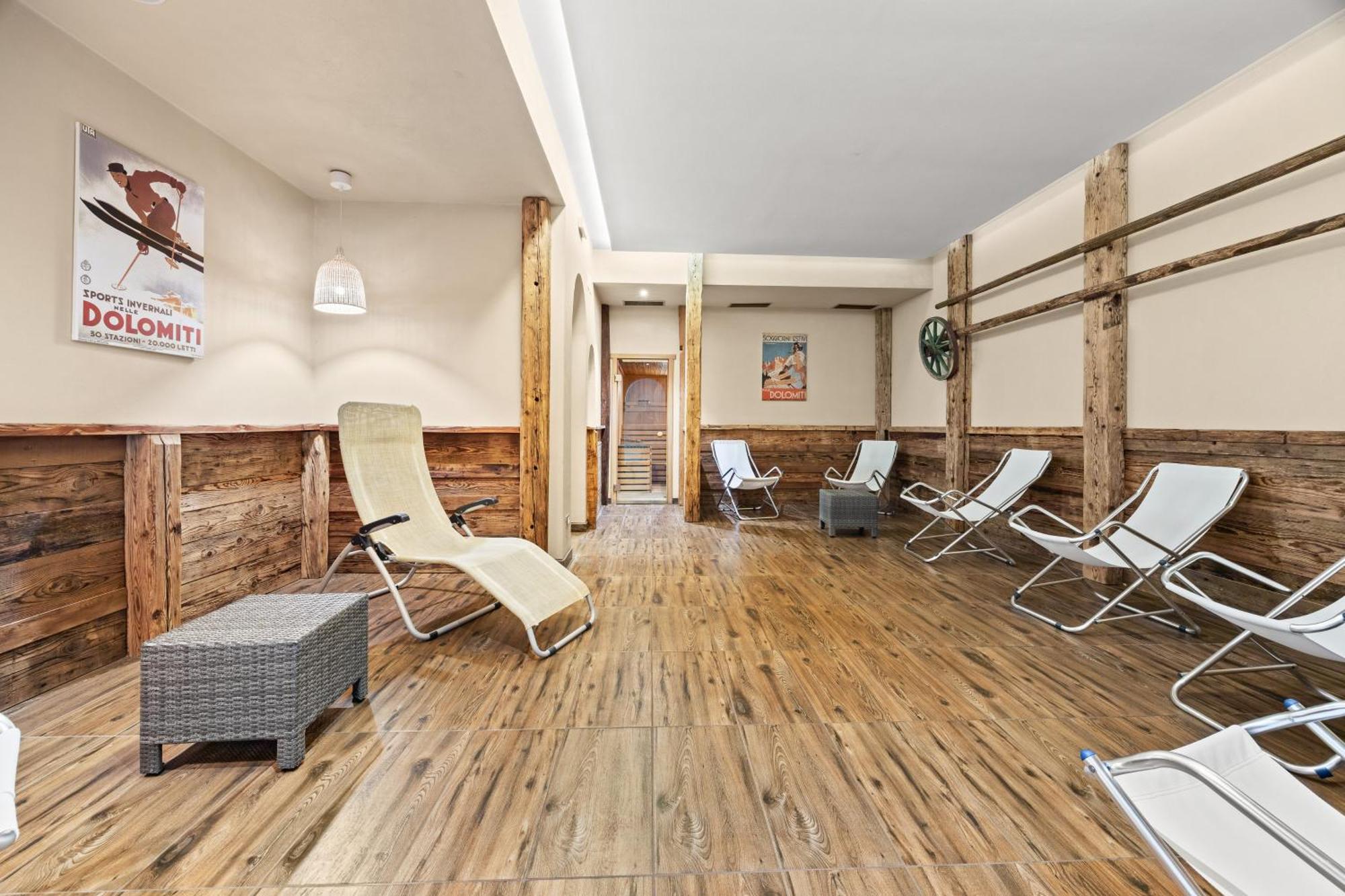 Aparthotel Des Alpes Кавалезе Екстериор снимка