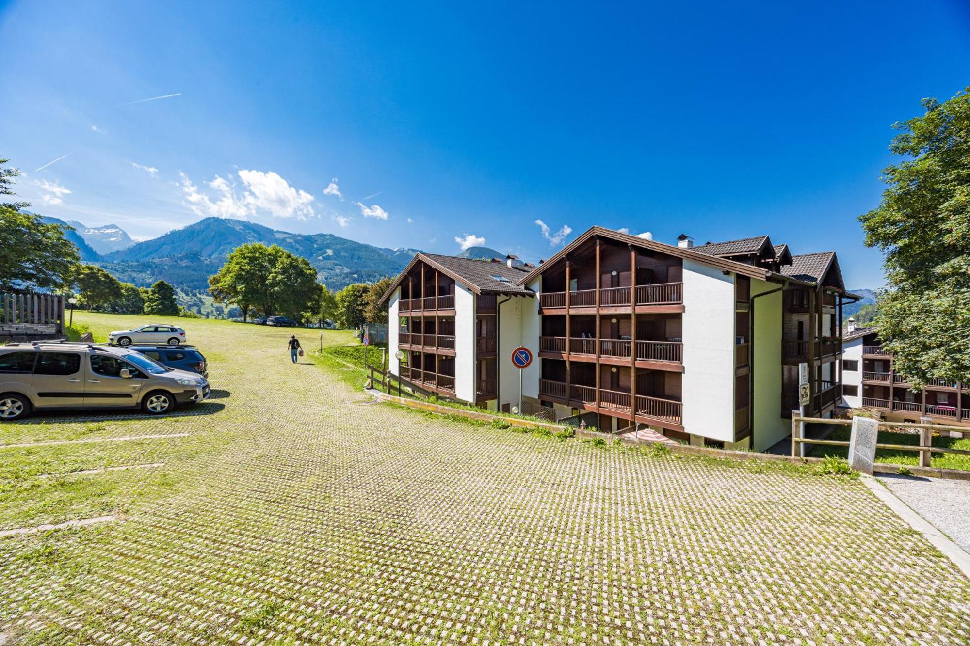 Aparthotel Des Alpes Кавалезе Екстериор снимка